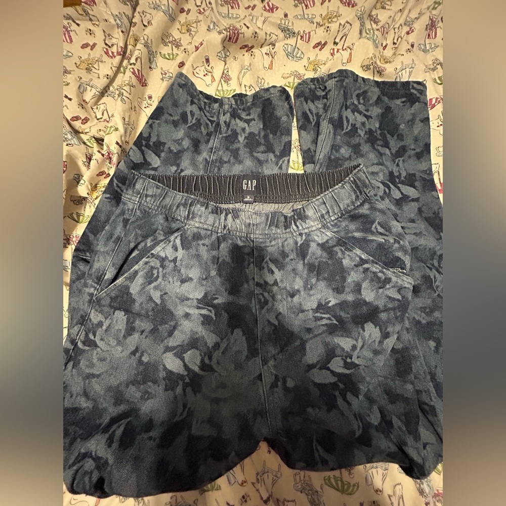 GAP Blue Floral Barrel Pants